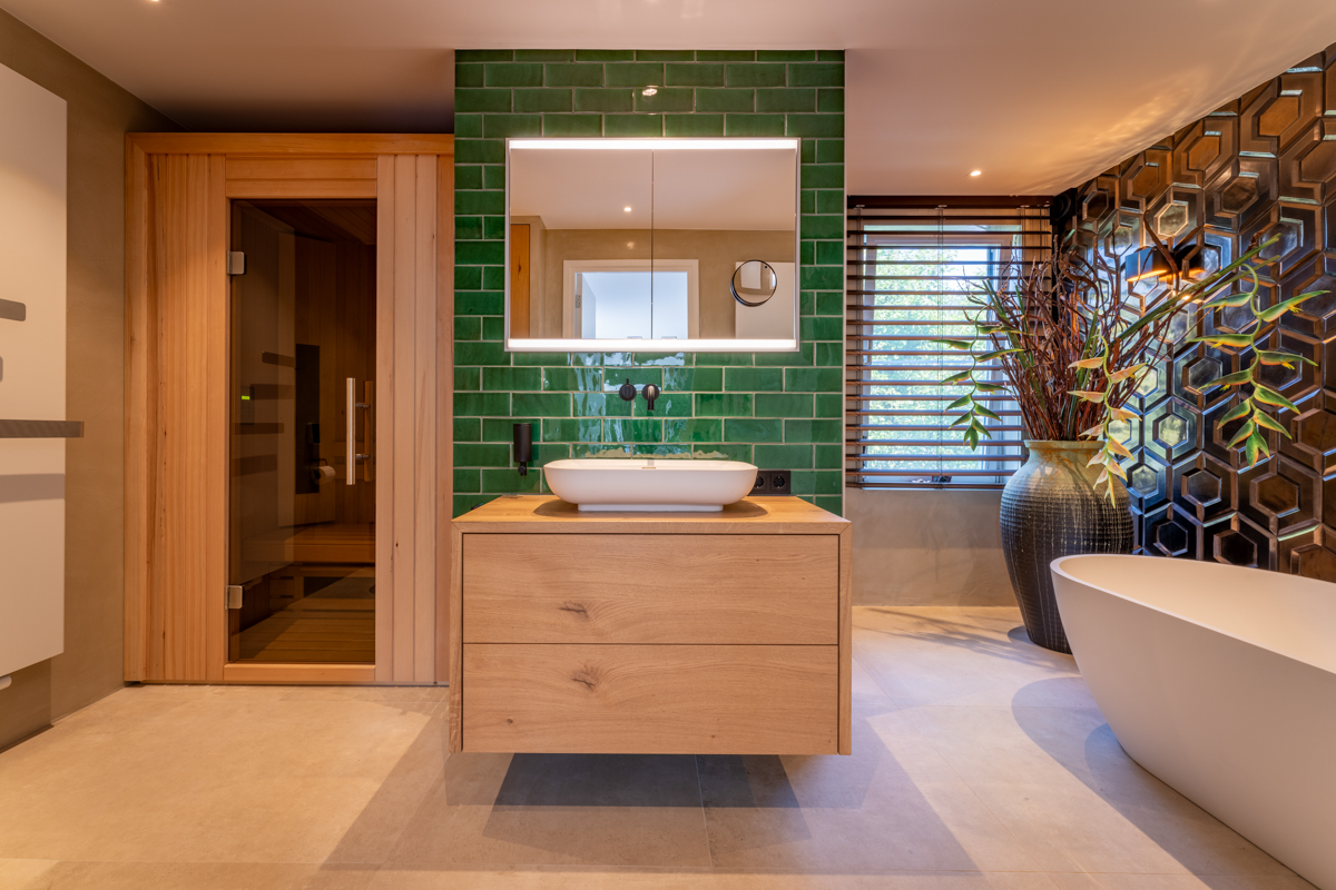 Badkamer interieurontwerp door Designed by Elroy. Foto Hannah Anthonysz